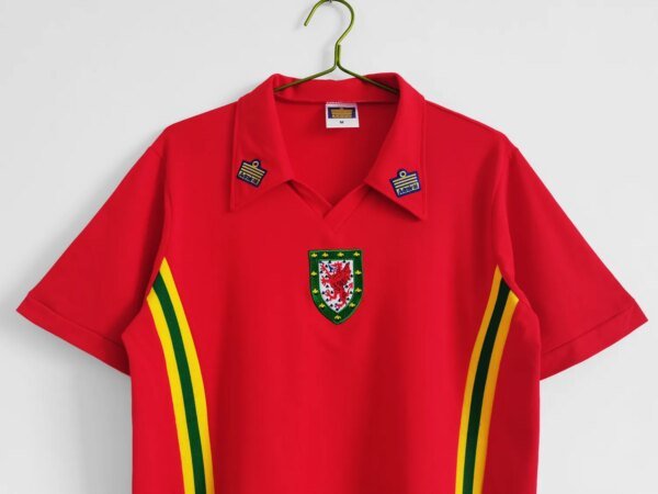 1976-79 Wales Home Retro Jersey - Image 4