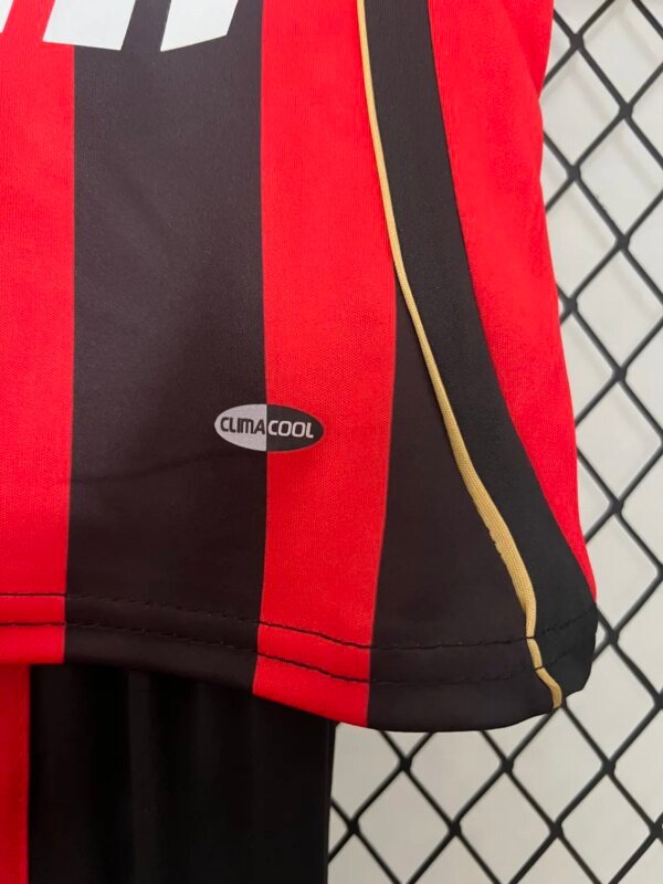 Retro 06-07 AC Milan Home Kids Kit - Image 2