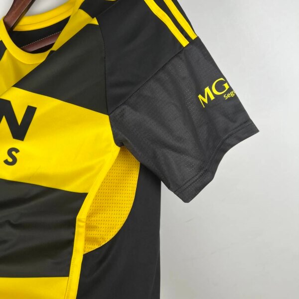 23-24 Real Zaragoza Away Fans Jersey - Image 5