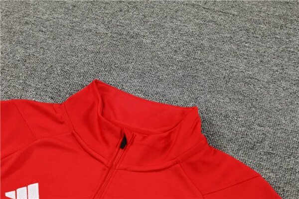 23-24 Manchester United Red Training Suit - Image 3