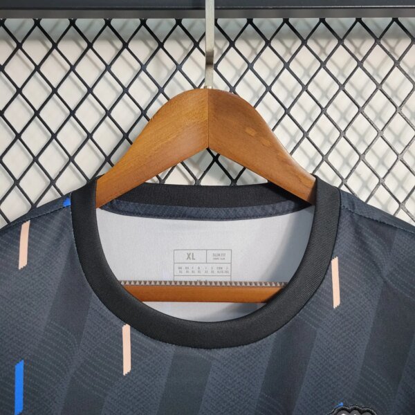 2023 Manchester United Training Fans Jersey - Image 2
