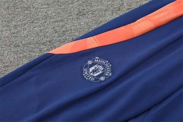24-25 Manchester United Orange Training Suit - Image 4