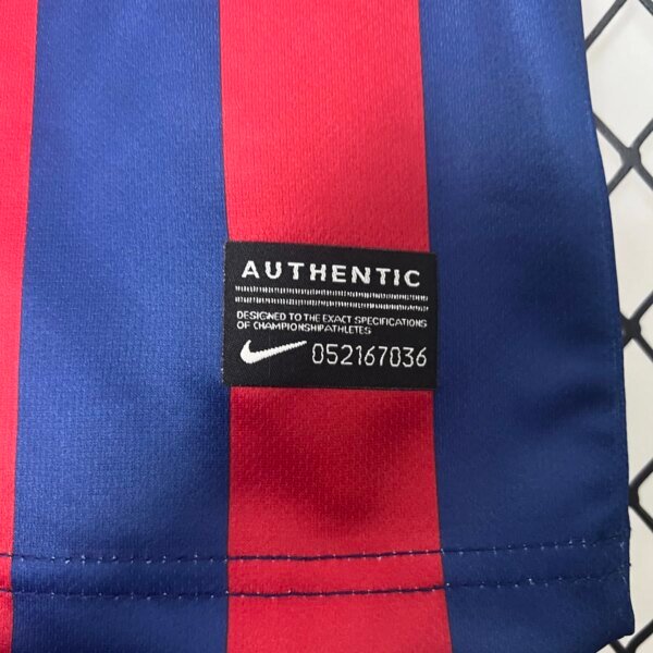 Retro 13-14 Barcelona Home Kids Kit - Image 4
