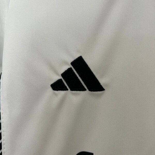 24-25 Colo Colo Home Kids Kit - Image 2