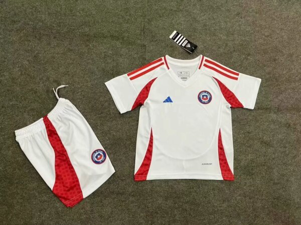 2024 Chile Away Kid Kit