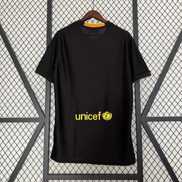 2013-14 Barcelona Third Retro Jersey - Image 6