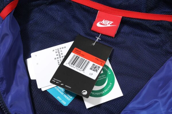 2023 Chelsea Player Hooded Windbreaker S-XXL - Image 6