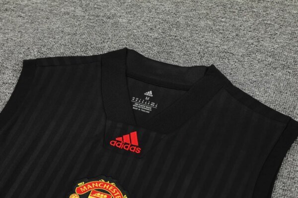 23-24 Manchester United Training Vest Suit - Image 12