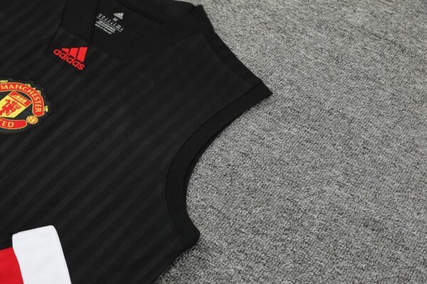23-24 Manchester United Training Vest Suit - Image 14