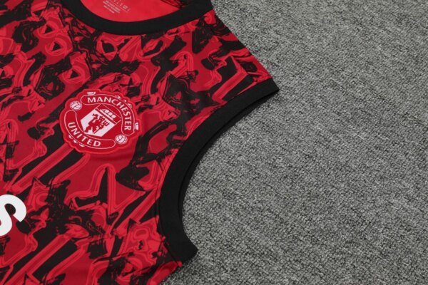 23-24 Manchester United Training Vest Suit - Image 4