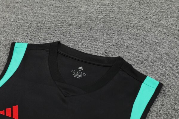 23-24 Manchester United Training Vest Suit - Image 8