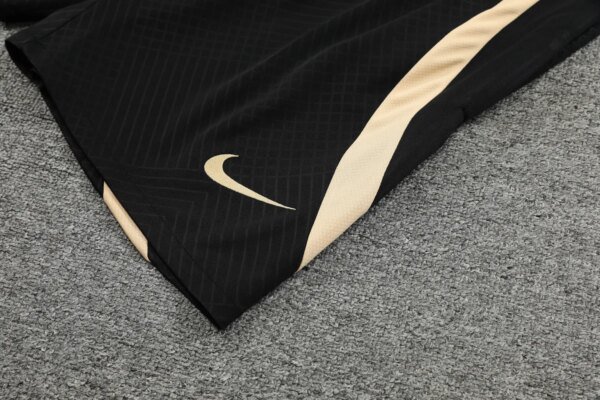 23-24 Chelsea Training Vest Suit - Image 9