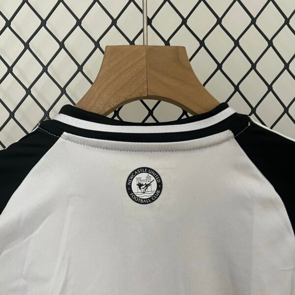 24-25 Newcastle United Home Kids Kit - Image 8