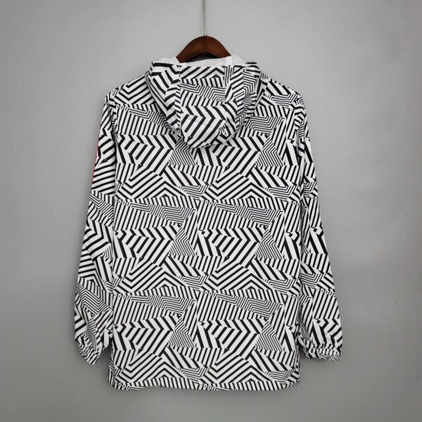 2122 Windbreaker Manchester United  Black and White Stripes S-XXL - Image 2