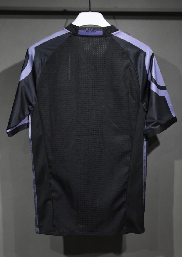 16-17 Real Madrid Third Kit Retro - Image 2