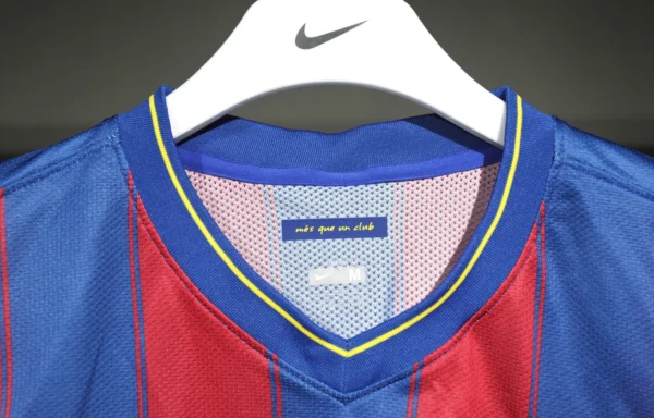 Barcelona Home Long Sleeve Kit Retro 09-10 - Image 3