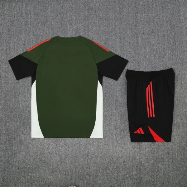 25-26 Bayern Munich Short Sleeve Training Suit - Image 4