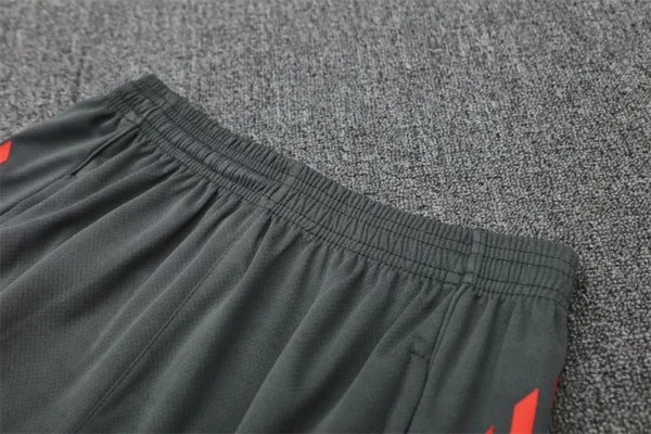 25-26 Bayern Munich Short Sleeve Training Suit - Image 13