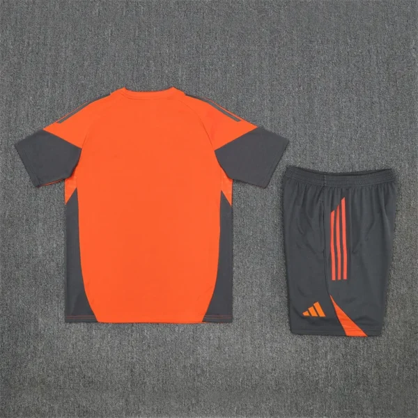 25-26 Bayern Munich Short Sleeve Training Suit - Image 4