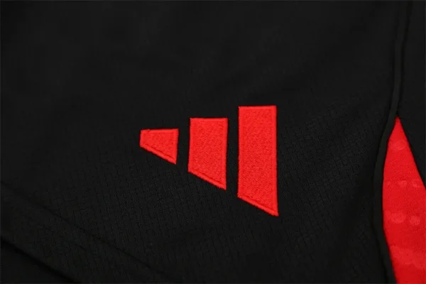 25-26 Bayern Munich Short Sleeve Training Suit - Image 20
