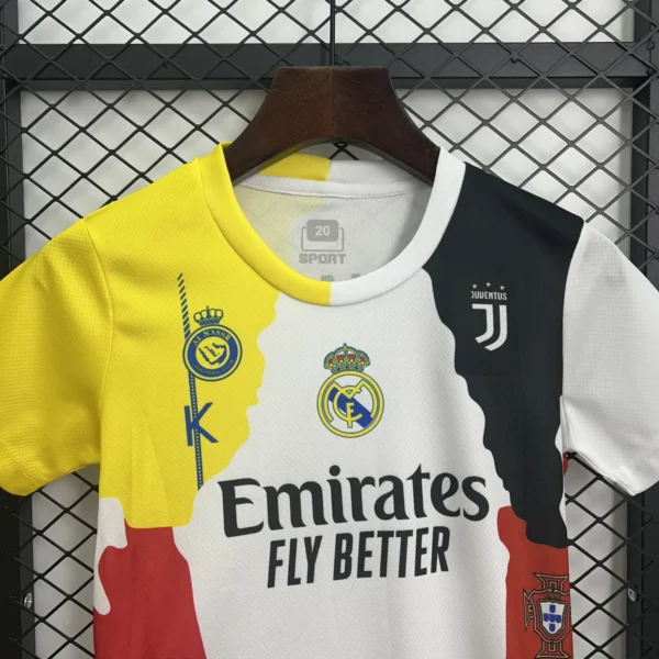 Ronaldo Special Kids Kit 2025 - Image 6